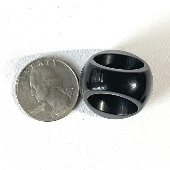 Vintage Size 6 3/4 Lucite Ring Chunky Flat Top Dome Black Mid Century Modern - Picture 8 of 16